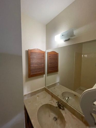 5138 Sedalia Ct, Aurora CO 80016-3205 exterior