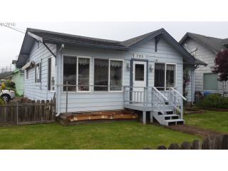 795 Myrtle Ave, Winchester Bay, OR 97467-1444