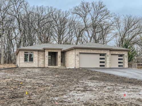 3164 Buried Oak Dr, Crete, IL 60417-1802