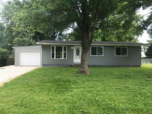 336 Sycamore St, Payson, IL 62360-1130