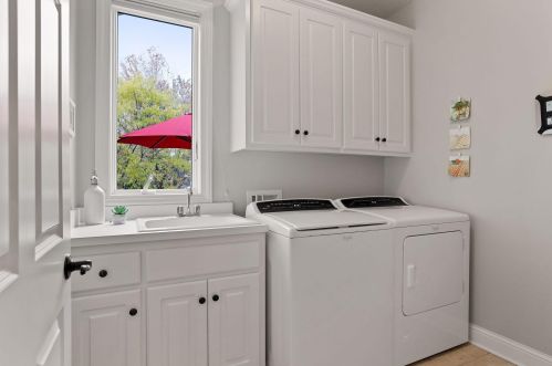 3544 Crestmoor Dr, Saint Paul MN  55125-5028 exterior
