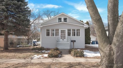 192 Grace St, Bensenville, IL 60106-2508