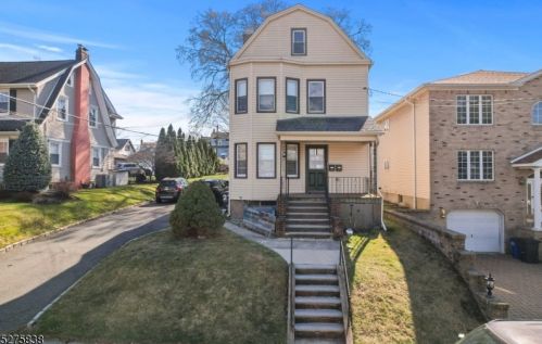27 Monsignor Owens Pl, Nutley, NJ 07110-3711