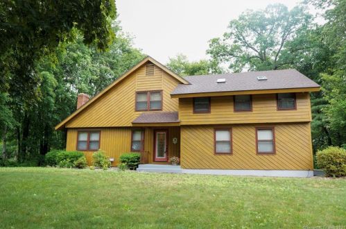 10 Woodduck Farms Rd, Windsor, CT 06095-1542