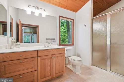 209 Bryants Nursery Rd, Silver Spring MD 20905-3840 exterior