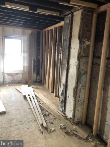 704 42 St, Philadelphia PA 19104-4442 exterior