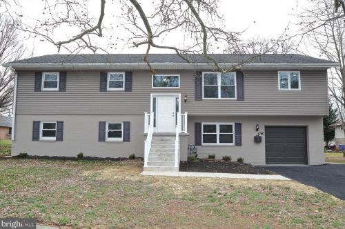 1780 Eastern Blvd, York, PA 17402-2803