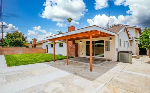 1787 Juno Ave, Anaheim CA  92804-4518 exterior