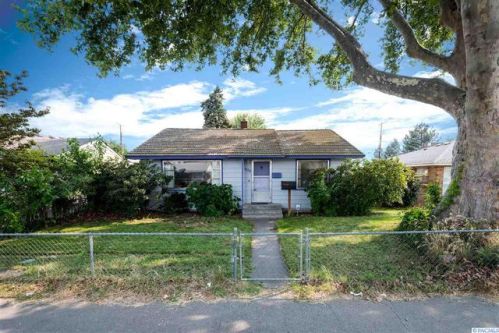 920 Marie St, Pasco, WA 99301-4140