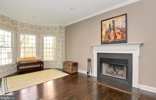12 Governors Ln, Princeton NJ  08540-3667 exterior