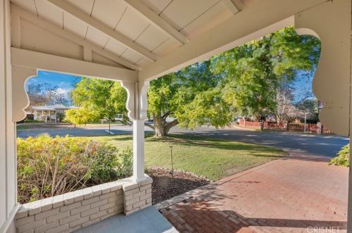 6554 Colbath Ave, Van Nuys CA  91401-1503 exterior