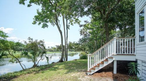 17 Oyster Row, Isle Of Palms SC  29451-2724 exterior