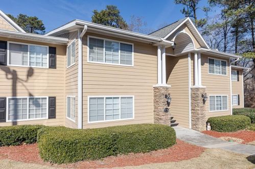 1468 Briarwood Rd, Atlanta GA  30319-4008 exterior