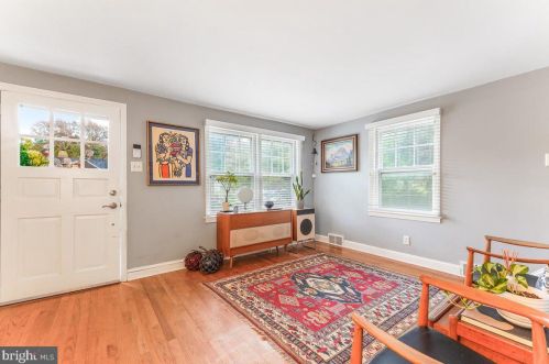 42 Preston Rd, Media, PA 19063-2114