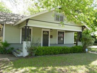 226 Oak Cliff Blvd, Dallas TX  75208-5711 exterior