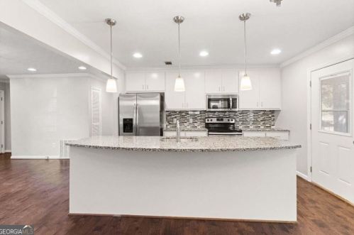 2565 Cleveland Rd, Bogart GA  30622-1649 exterior
