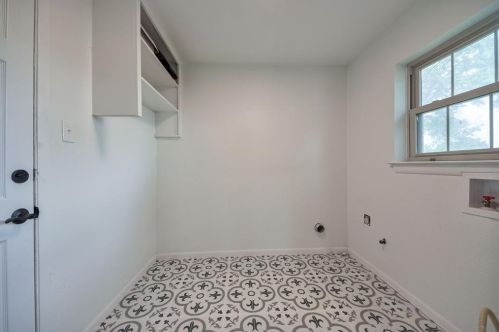 4006 Burning Tree Ln, Garland TX 75042-4607 exterior