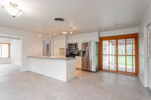 5514 Delwood Dr, Austin TX  78723-2605 exterior