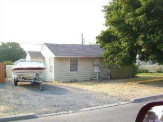 77 F St, Ephrata, WA 98823-1912