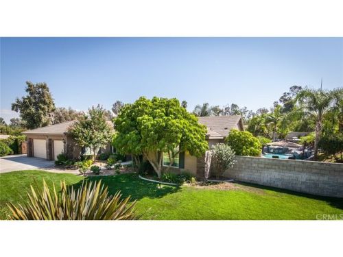 7680 Whitegate Ave, Riverside, CA 92506-5433