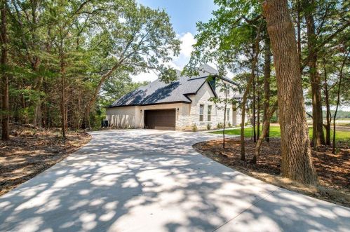 4212 Timber Creek Ln, Greenville, TX 75402