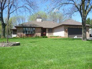 3745 Ximines Ln, Minneapolis MN  55441-1408 exterior