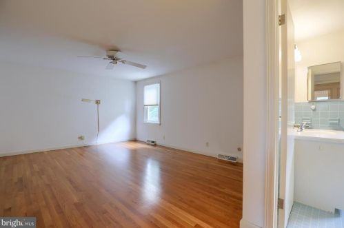 1455 Country Club Dr, Lancaster PA  17601-5211 exterior