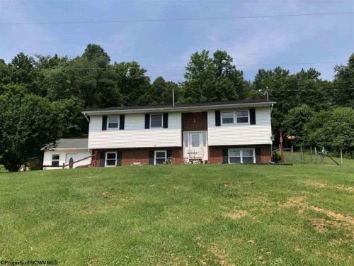 1585 Borgman Rd, Kingwood, WV 26537-8179