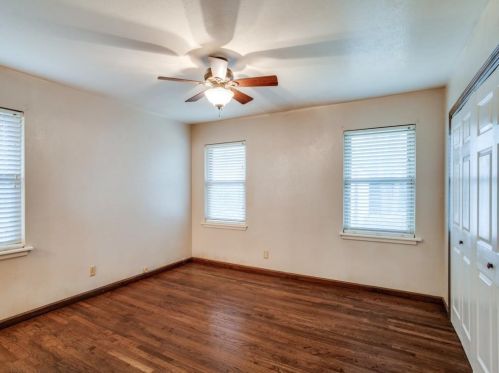 4221 Selkirk Dr, Fort Worth TX  76109-5330 exterior