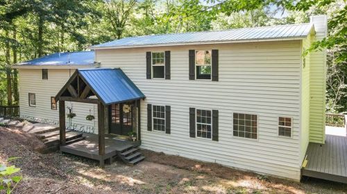 586 Pine Trl, Dahlonega, GA 30533-6057