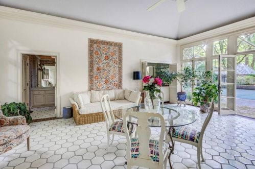 1820 Garraux Rd, Atlanta GA  30327-2504 exterior