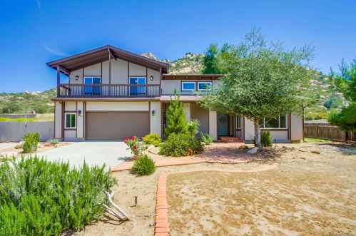 25066 Poderio Dr, Ramona, CA 92065-4736
