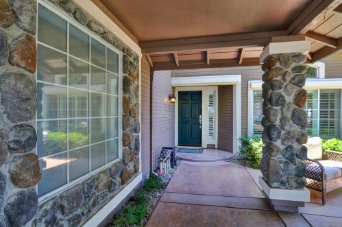 9204 Everett Ct, Elk Grove, CA 95624-3501