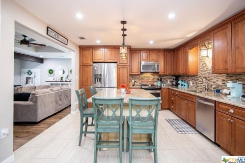 306 Primrose St, Victoria, TX 77904-2627