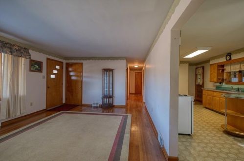 1387 Route 989, Rochester PA  15074-2749 exterior