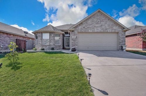 2013 Cattle Creek Rd, Fort Worth, TX 76134-4194