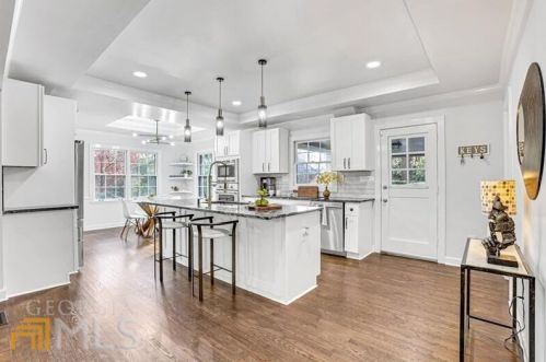 4175 Harrogate Dr, Atlanta GA  30327-3624 exterior