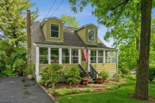 28 Midland Ave, Mount Olive, NJ 07828-3436