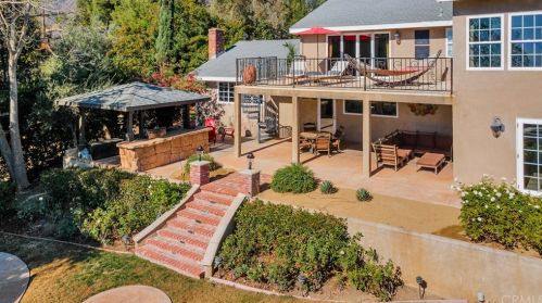 8887 Hidden Farm Rd, Rancho Cucamonga, CA 91701-1433