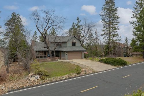 1150 Sandalwood Dr, Vallecito, CA 95247-9666