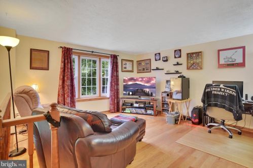 317 Gordon Ave, Severna Park, MD 21146-4309