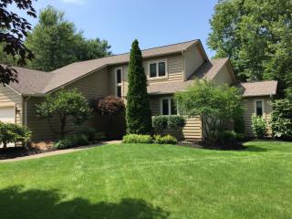 9515 Curberry Dr, Concord Township OH  44060-7130 exterior