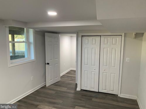 9407 Colesville Rd, Silver Spring MD 20901-4819 exterior