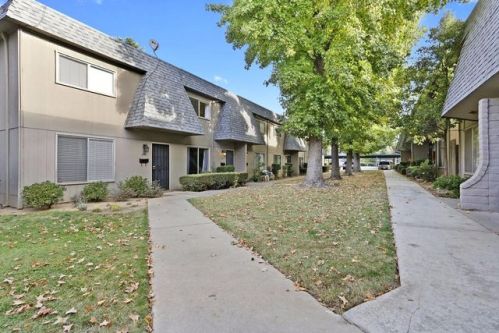 872 Rutledge Dr, Lodi, CA 95242-2136