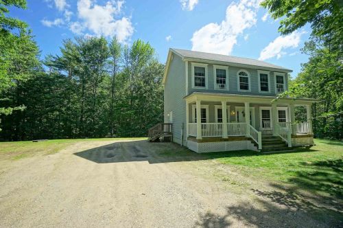 25 Griffin Rd, Deerfield, NH 03037-1311