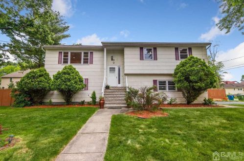 1 Wendy Ct, Edison, NJ 08820-2034