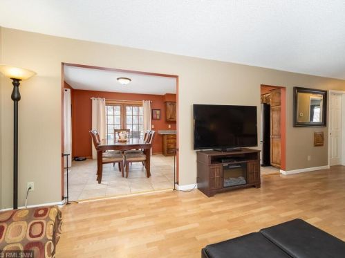 1889 Edgerton St, Saint Paul MN  55117-2447 exterior