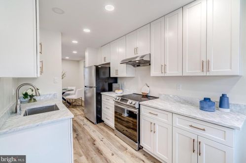 6922 Hamilton Ct, Lorton, VA 22079-1211