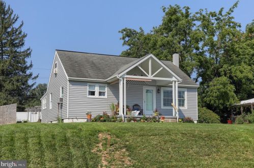 912 Wilhelm Rd, Harrisburg, PA 17111-2107