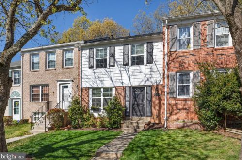 12588 Plymouth Ct, Woodbridge VA  22192-2321 exterior